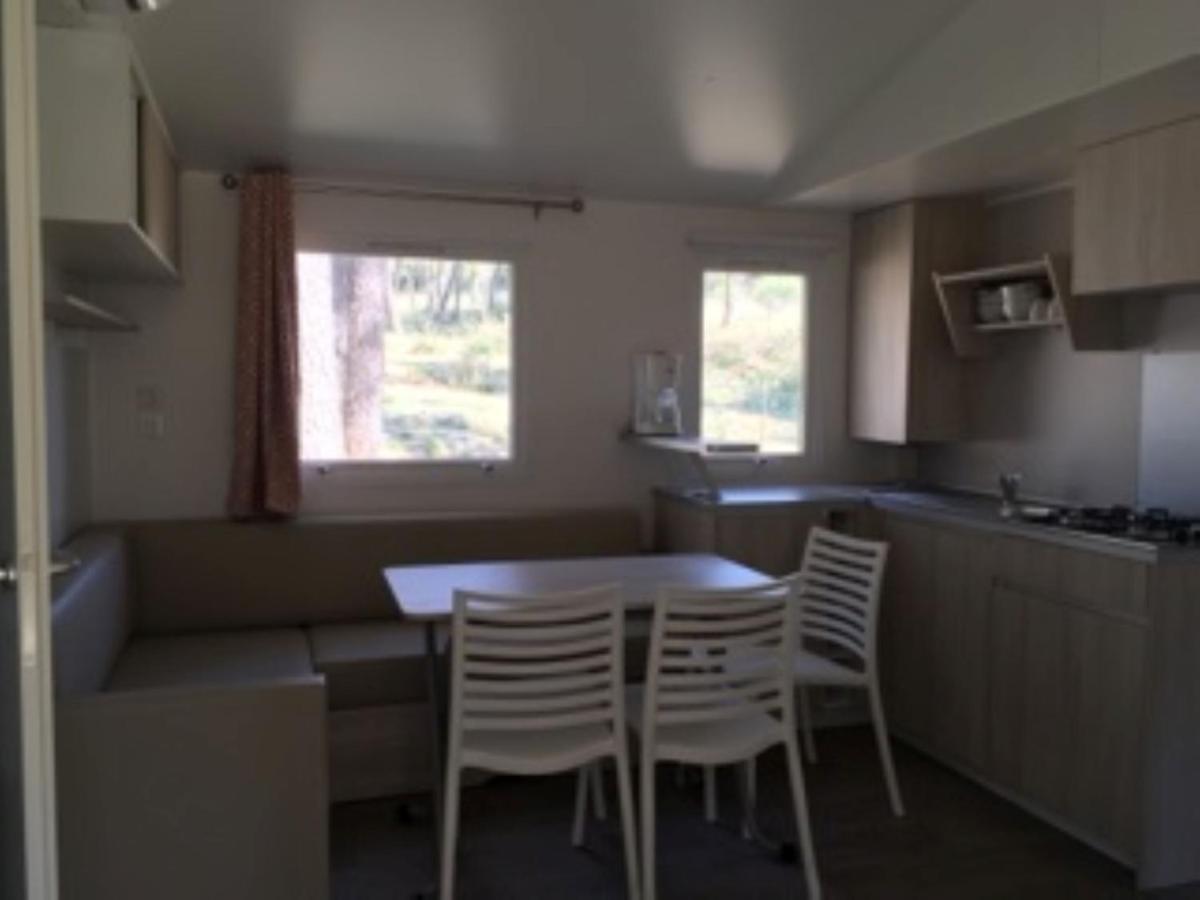 Camping La Simioune En Provence 볼렌느 외부 사진