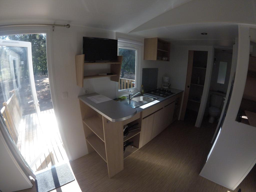 Camping La Simioune En Provence 볼렌느 외부 사진
